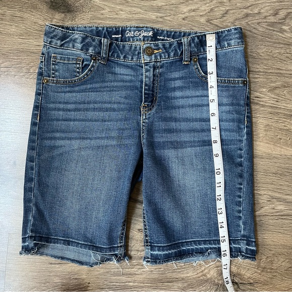 Cat&Jack Bermuda Jean Shorts. - Picture 6 of 7